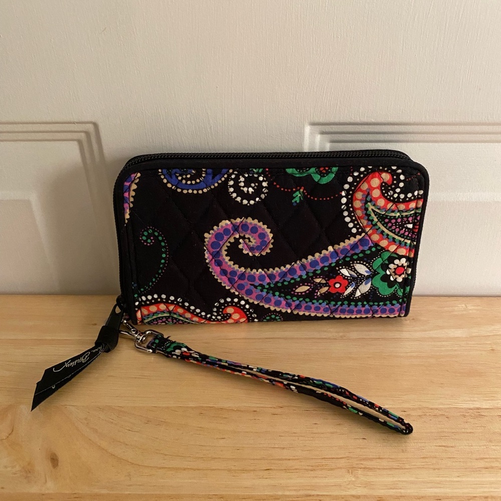 Vera Bradley Zip Around Wallet Wristlet